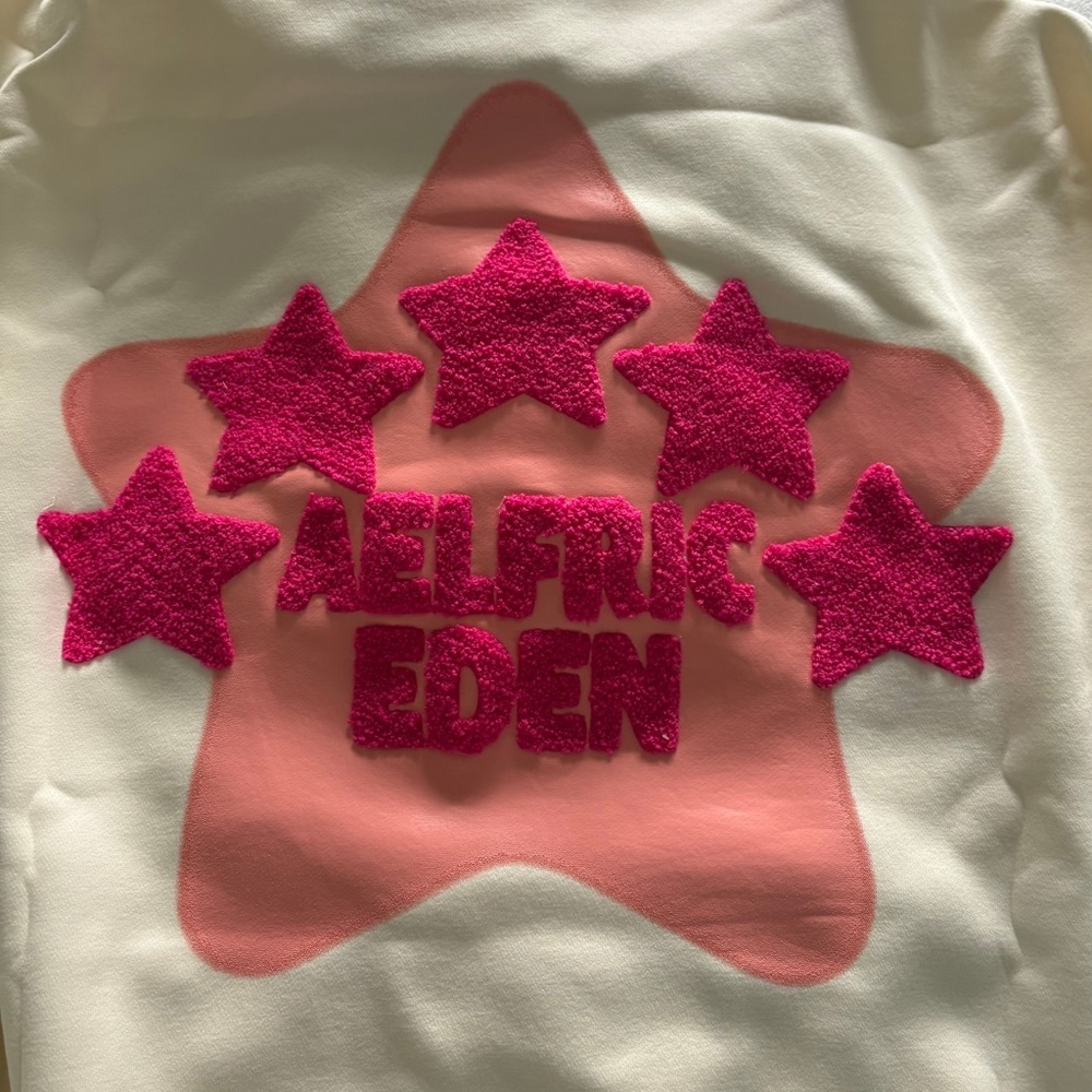Aelfric Eden sweatshirt hoodie NWT
Beautiful off white hot pink & orange 
Size M - Picture 3 of 9